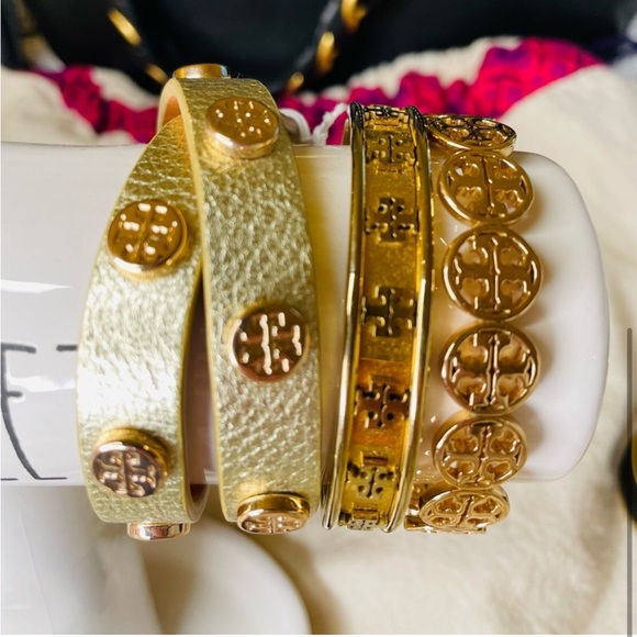Tory Burch Accessories & More - Picture 2 of 16